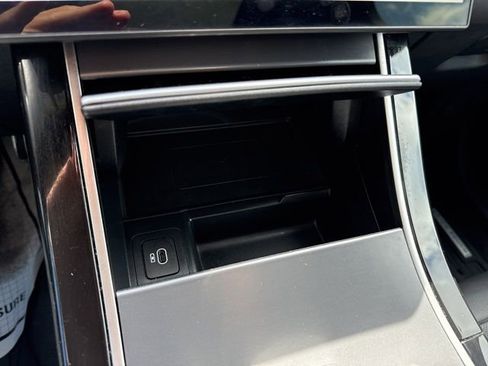 Used 2024 Land Rover Range Rover Velar Dynamic SE image 26