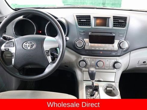 Used 2012 Toyota Highlander 4WD w/ Tech Pkg image 13