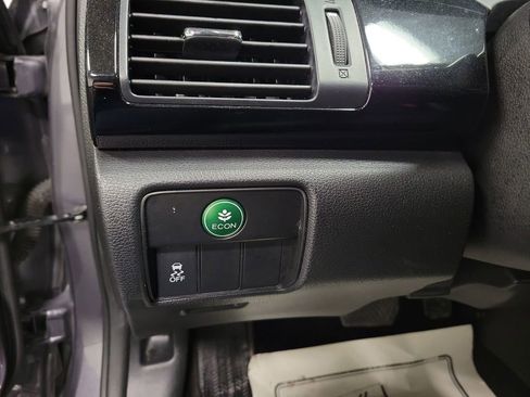 Used 2017 Honda Accord LX image 18
