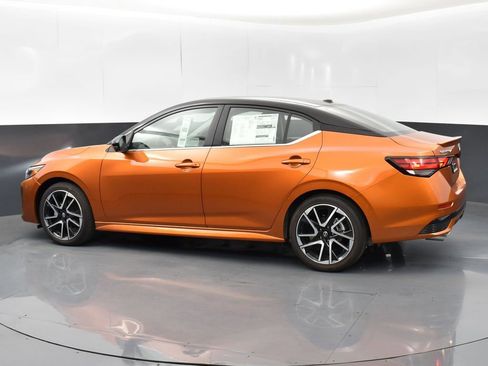 New 2025 Nissan Sentra SR w/ SR Premium Package image 5