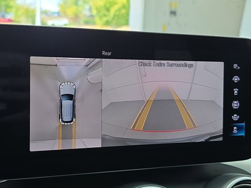 Certified 2021 Mercedes-Benz GLC 300 4MATIC image 22