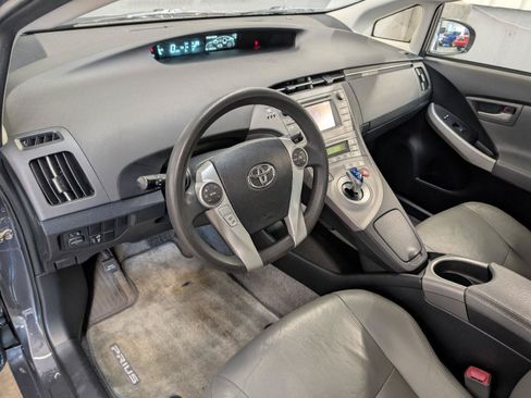 Used 2012 Toyota Prius Two FWD image 4