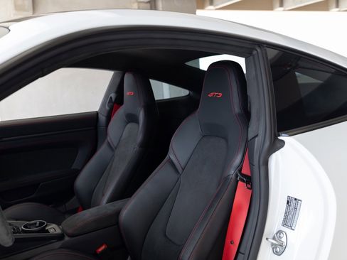 Used 2024 Porsche 911 GT3 RWD image 63