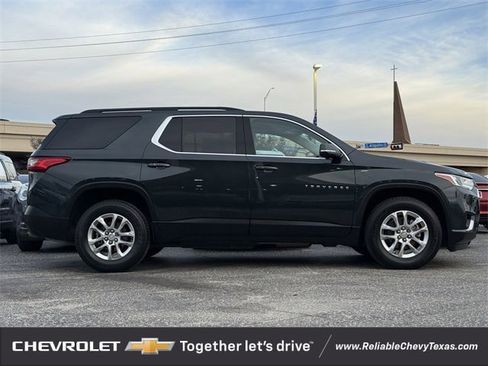 Used 2020 Chevrolet Traverse LT image 5