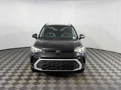 Used 2025 Volkswagen Taos S AWD/4WD image 2
