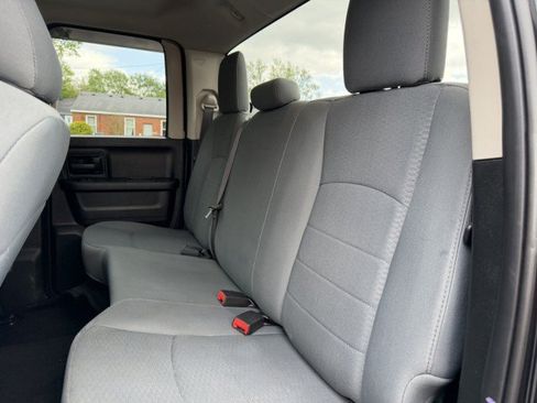 Used 2018 RAM 1500 Express AWD/4WD image 22