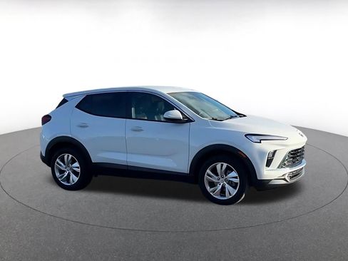 Used 2025 Buick Encore GX Preferred image 2