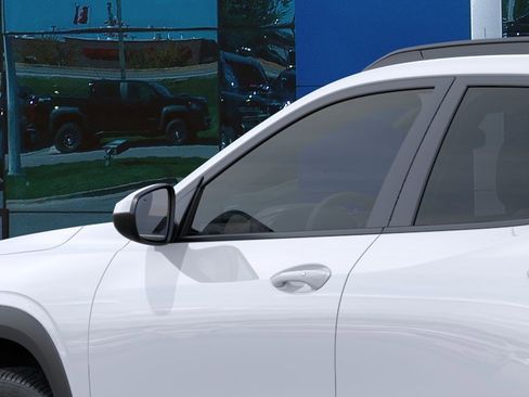 New 2026 Chevrolet Trax LT FWD image 36