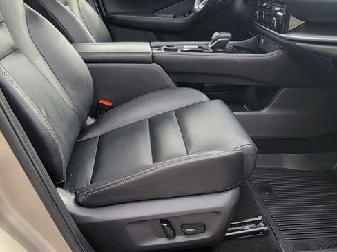 Used 2021 Nissan Rogue SL w/ Premium Package image 51