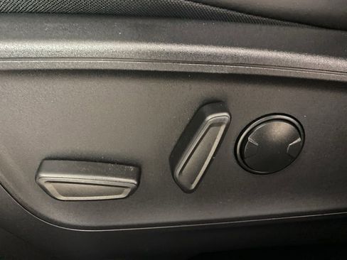 Used 2025 Ford Escape ST-Line w/ Cold Weather Package image 21