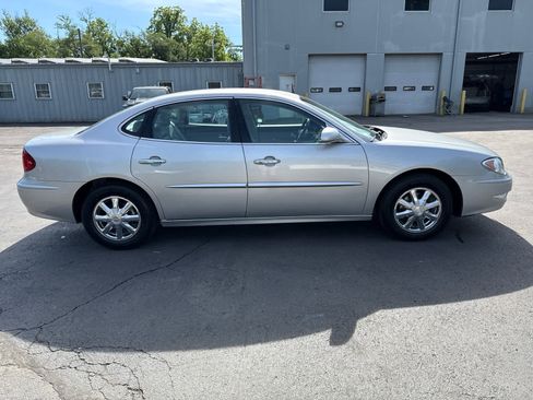 Used 2005 Buick LaCrosse CXL w/ Gold Convenience Package FWD image 2