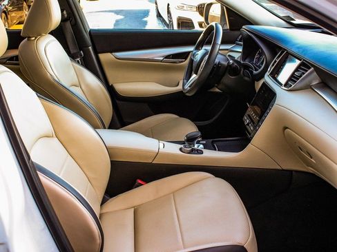 Used 2022 INFINITI QX50 Sensory image 42