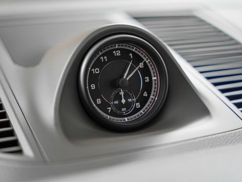 New 2026 Porsche Macan image 25