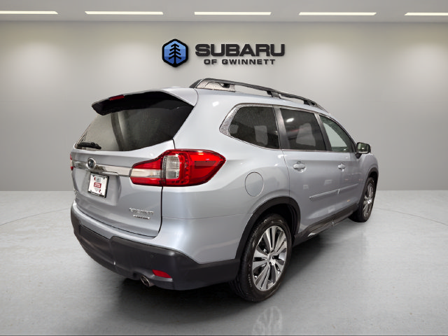 Used 2022 Subaru Ascent Limited w/ Technology Package AWD/4WD image 5