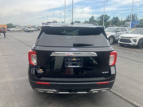 Used 2023 Ford Explorer XLT w/ Equipment Group 202A AWD/4WD image 6