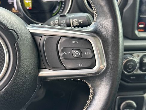 Used 2021 Jeep Wrangler Unlimited Sahara w/ Cold Weather Group AWD/4WD image 29