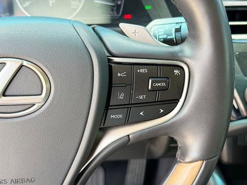 Used 2024 Lexus ES 300h w/ Technology Package FWD image 38