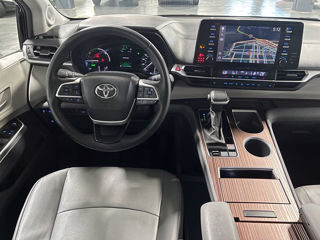 Certified 2023 Toyota Sienna XLE w/ XLE Plus Package FWD image 32