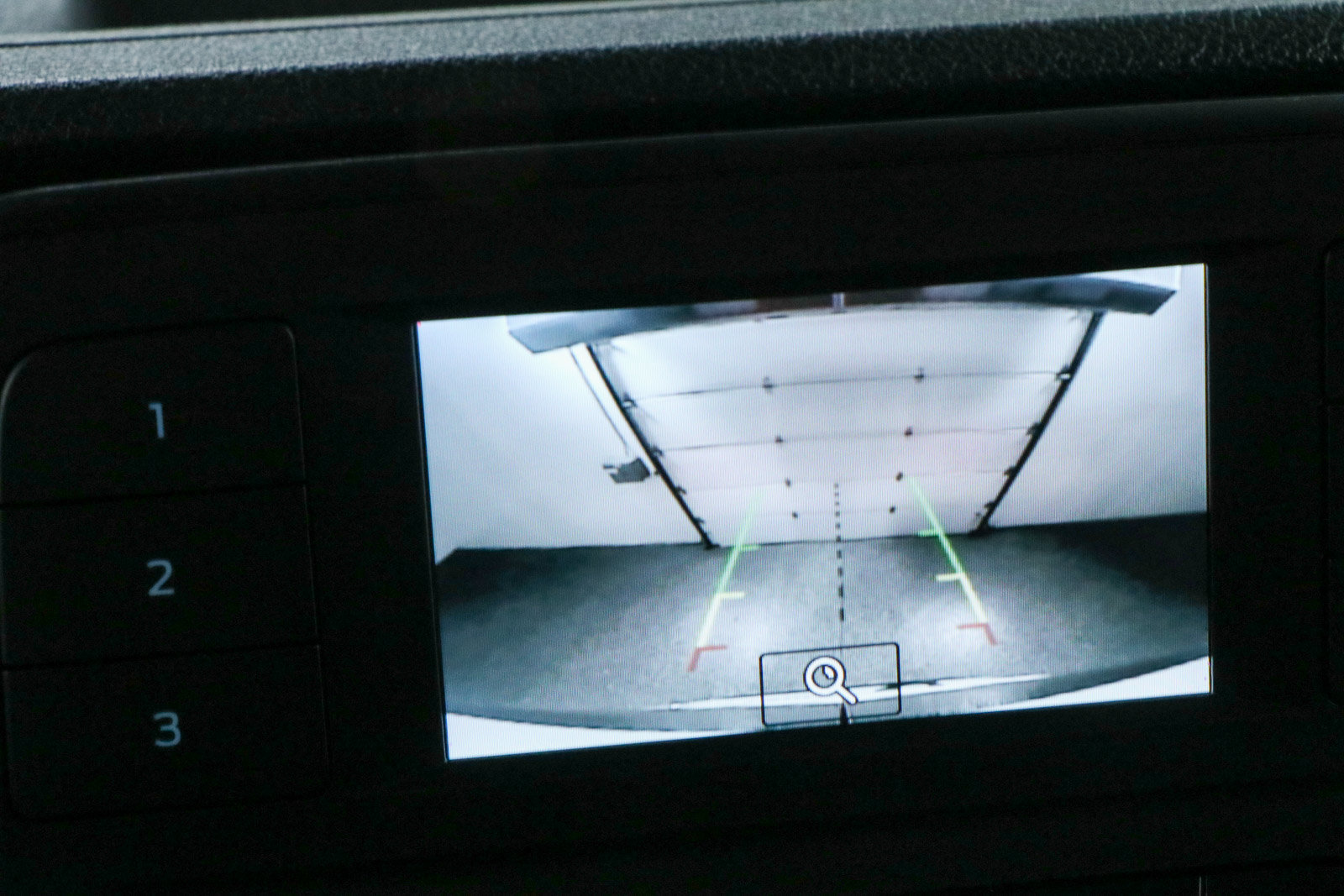 Used 2025 Ford Transit 250 148 Medium Roof w/ Load Area Protection Package RWD image 18