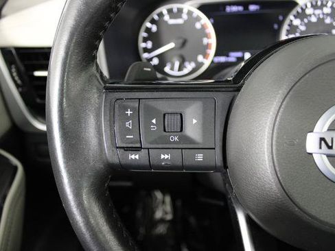 Certified 2021 Nissan Rogue SV w/ Premium Package FWD image 25