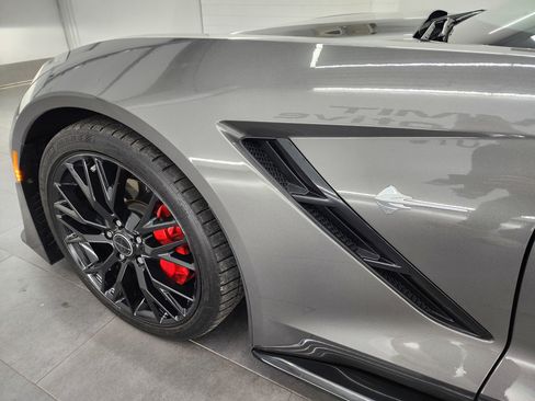 Used 2015 Chevrolet Corvette Stingray Coupe image 32