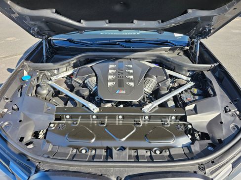 New 2026 BMW X7 M60i image 41