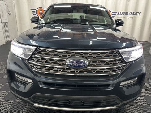 Used 2023 Ford Explorer King Ranch w/ Technology Package AWD/4WD image 3