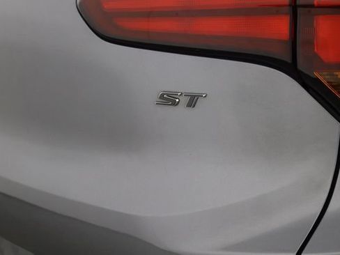 Used 2021 Buick Encore GX Select w/ Sport Touring Package FWD image 35