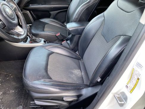 Certified 2019 Jeep Compass Latitude w/ Cold Weather Group image 16