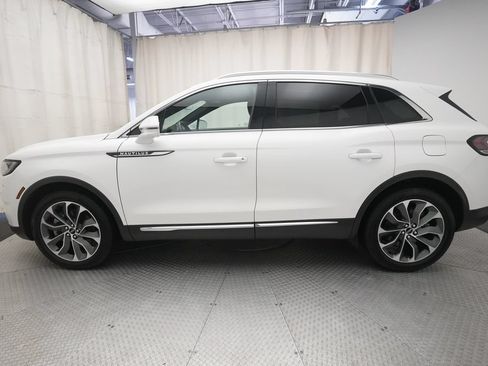 Used 2023 Lincoln Nautilus Reserve w/ Luxury Package AWD/4WD image 24