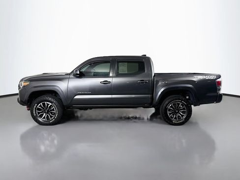 Used 2021 Toyota Tacoma TRD Sport AWD/4WD image 4