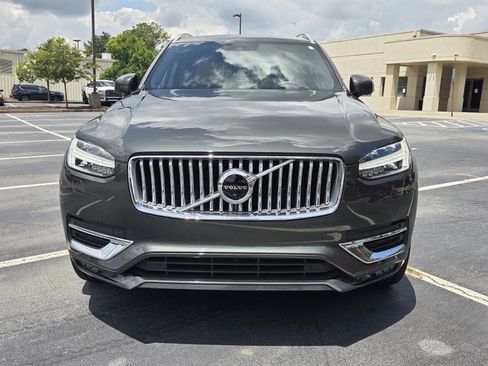 Used 2021 Volvo XC90 T6 Inscription w/ Lounge Package AWD/4WD image 2