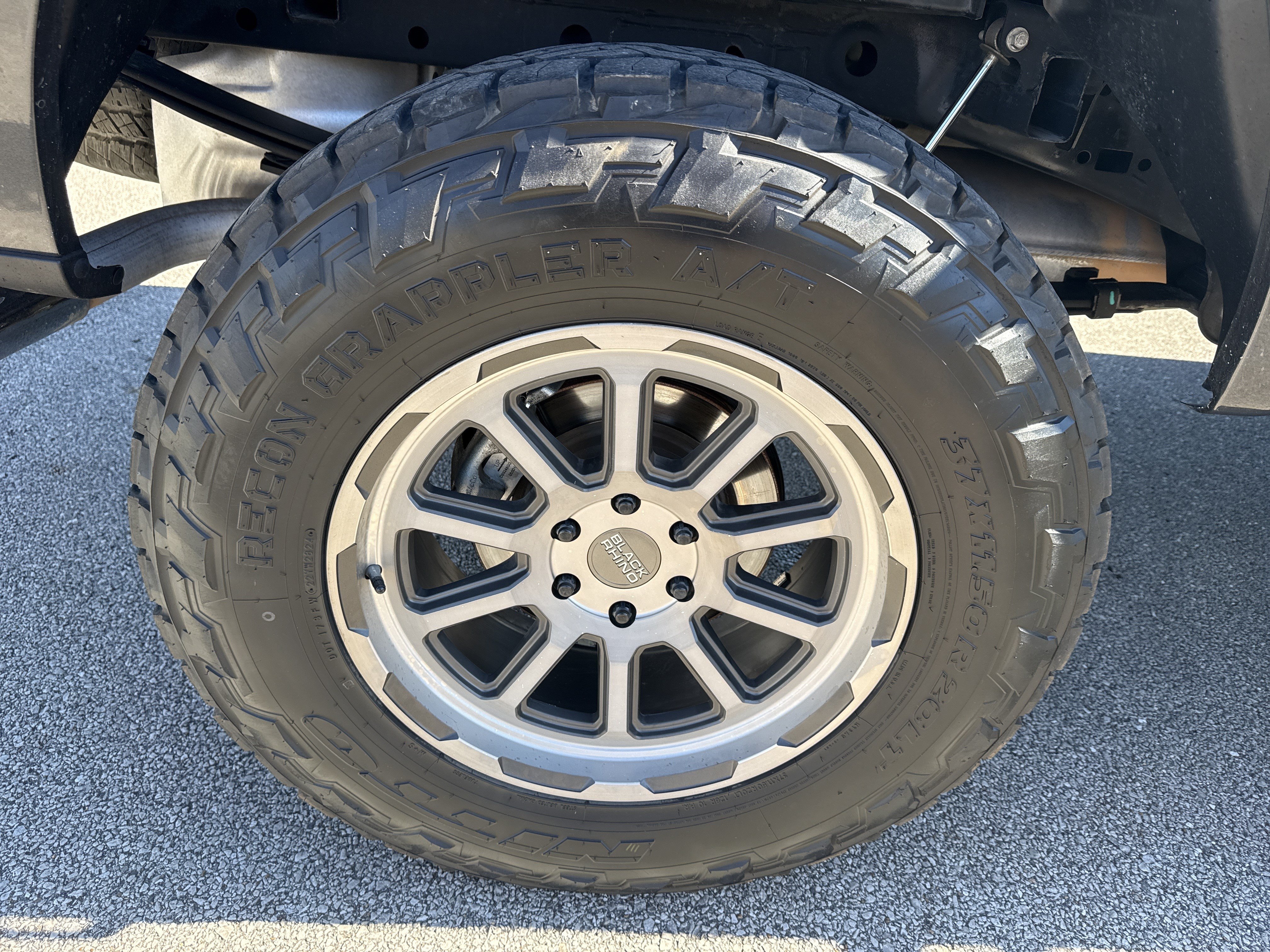 Used 2020 Ford F150 XLT w/ Equipment Group 302A Luxury AWD/4WD image 17