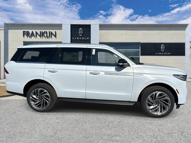 New 2026 Lincoln Navigator Premiere AWD/4WD image 8
