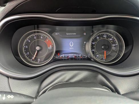Used 2021 Jeep Cherokee Limited AWD/4WD image 10