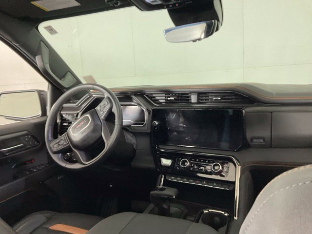 Used 2024 GMC Sierra 1500 AT4 w/ Technology Package AWD/4WD image 34