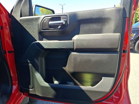 Used 2022 Chevrolet Silverado 1500 Custom image 10
