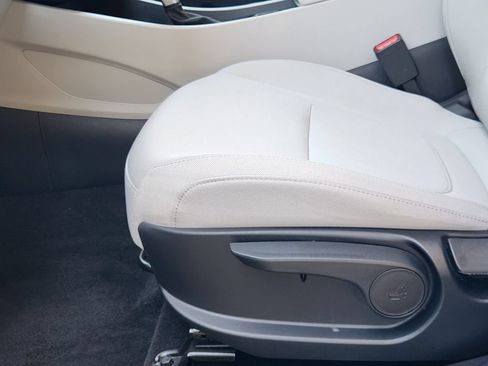 Used 2025 Hyundai Tucson SE FWD image 22