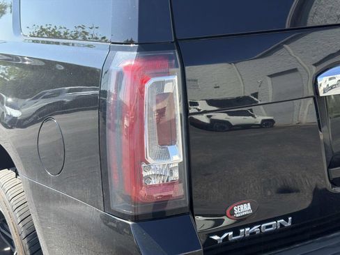 Used 2015 GMC Yukon Denali w/ Open Road Package AWD/4WD image 12