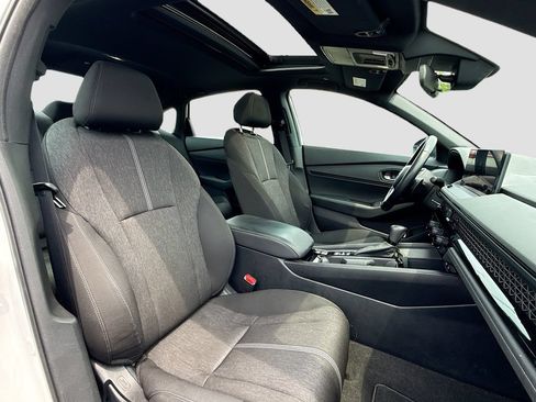 Used 2023 Honda Accord Sport image 29