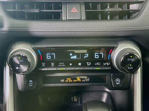 Used 2024 Toyota RAV4 XLE w/ Convenience Package FWD image 23