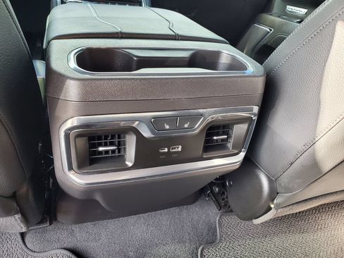 Used 2024 GMC Sierra 1500 Denali w/ Technology Package AWD/4WD image 16