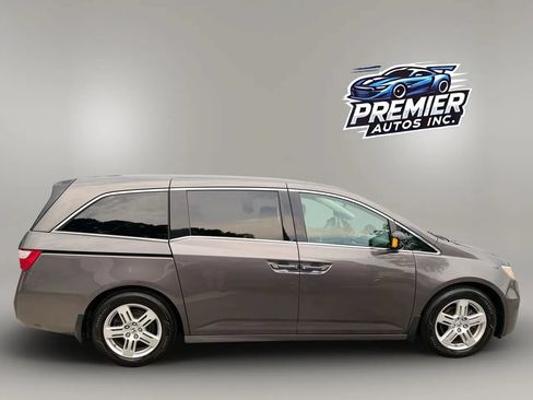 Used 2013 Honda Odyssey Touring Elite image 11
