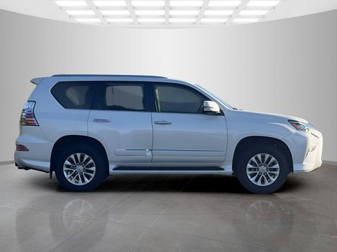 Used 2018 Lexus GX 460 Premium w/ Premium Package image 6