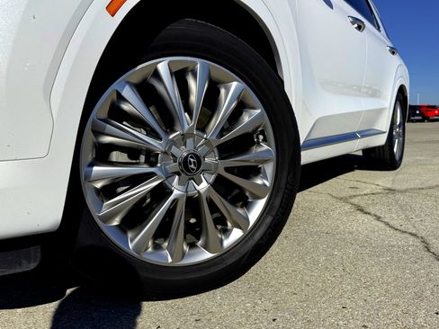 Used 2020 Hyundai Palisade Limited image 2
