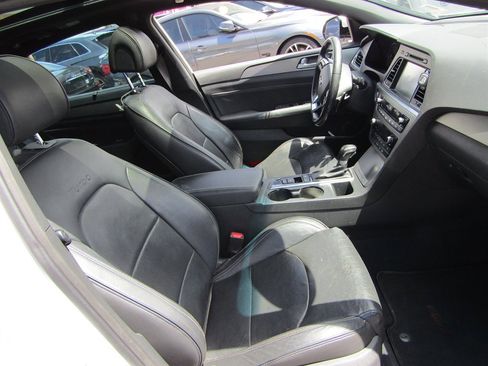 Used 2015 Hyundai Sonata Sport 2.0T w/ Option Group 07 FWD image 5