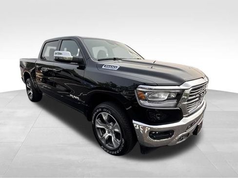Used 2023 RAM 1500 Laramie AWD/4WD image 11