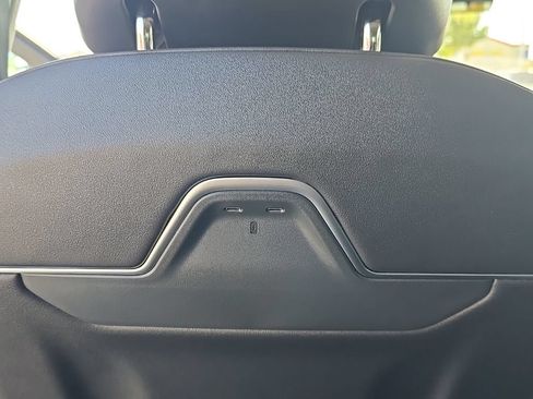 Used 2025 Lincoln Navigator Reserve AWD/4WD image 22