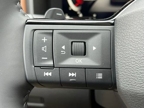 New 2026 Nissan Rogue Platinum AWD/4WD image 17