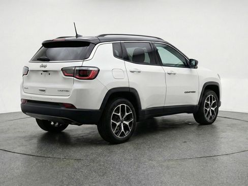 Used 2025 Jeep Compass Limited AWD/4WD image 9